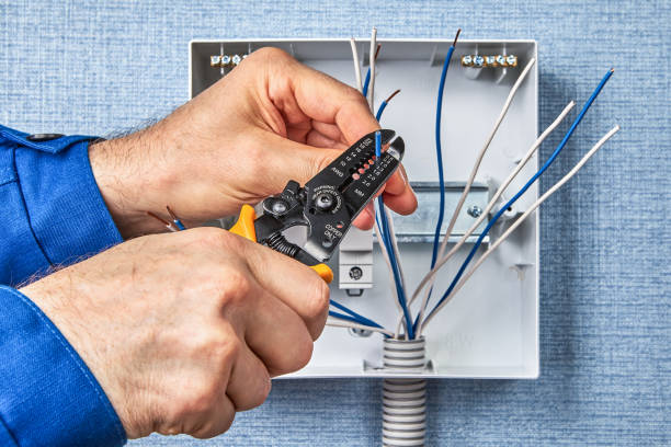 Best Circuit Breaker Installation and Repair  in East Oakdale, CA